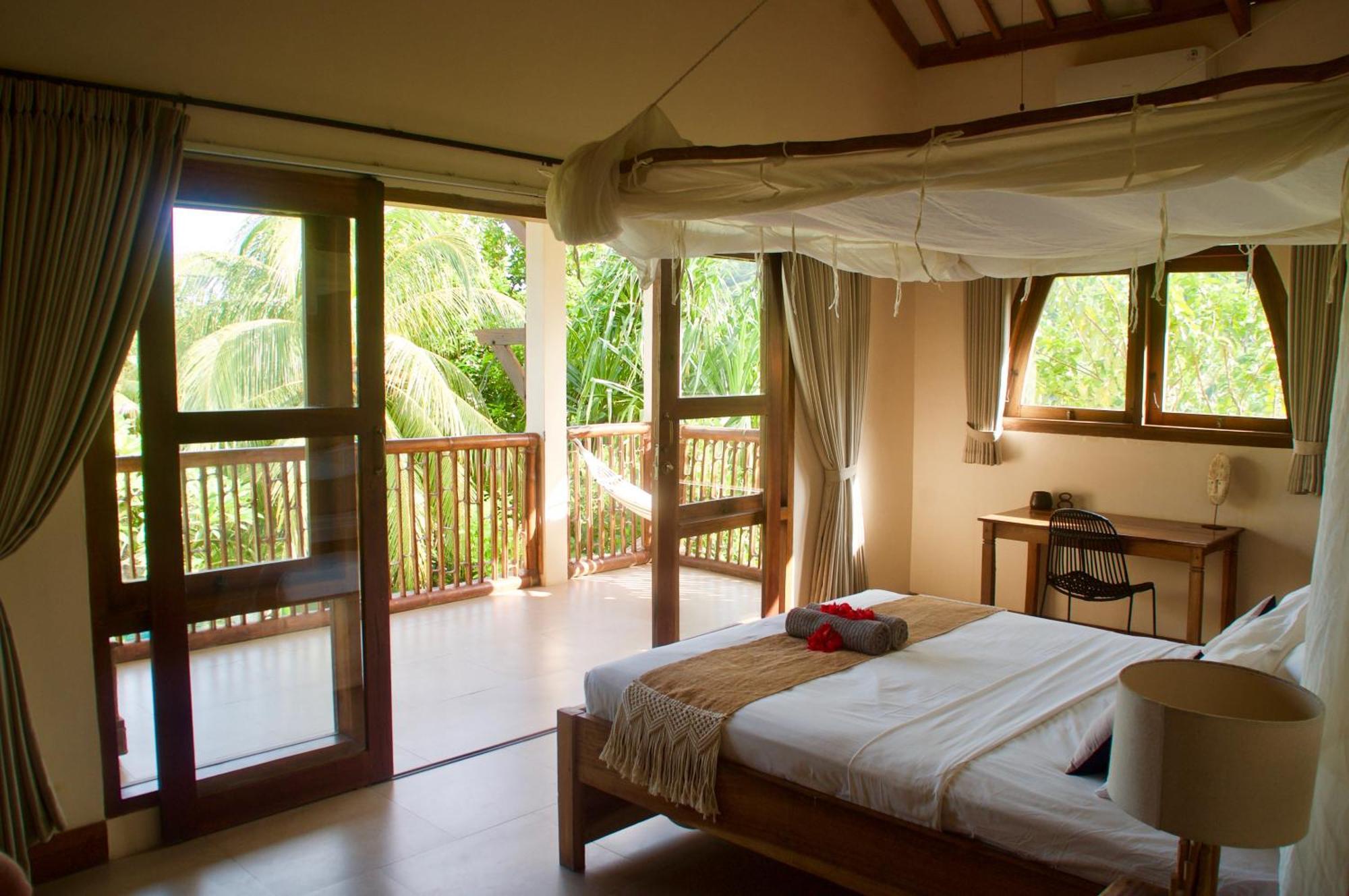 Owa Lodge Areguling Kuta  Buitenkant foto