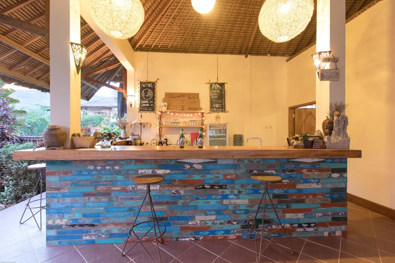 Owa Lodge Areguling Kuta  Buitenkant foto